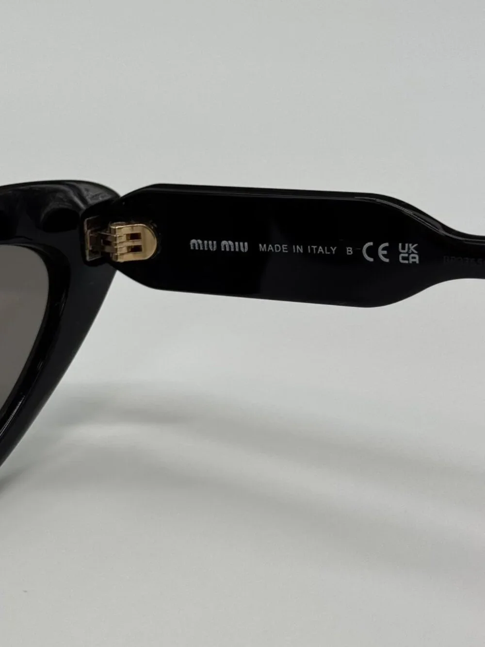 New Miu Miu MUB11SU Black Cat Eye Sunglasses SMU B11 16K80Q